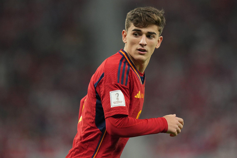 Gavi trở thành cầu thủ Tây Ban Nha trẻ nhất ra sân ở World Cup - Ảnh 1