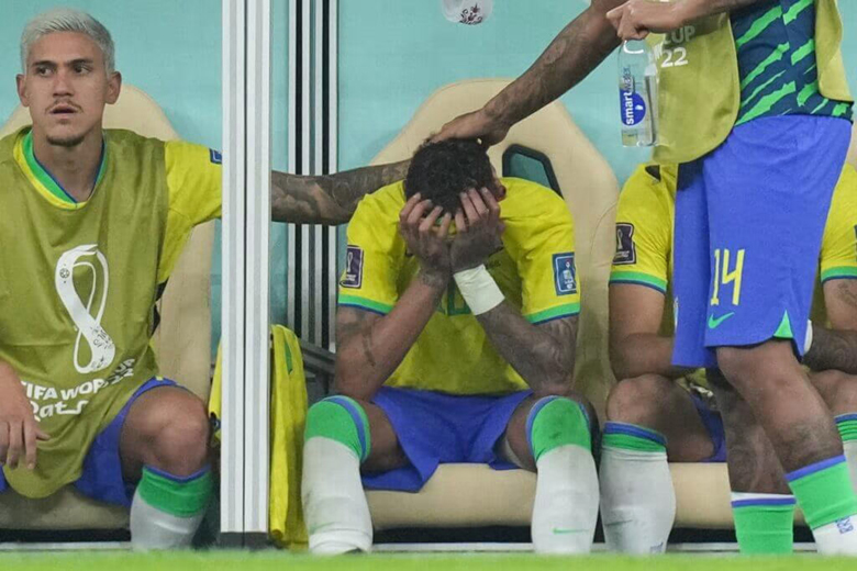 Neymar chấn thương, rơi nước mắt sau khi rời sân - Ảnh 2