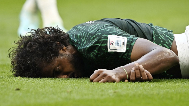 Cầu thủ Saudi Arabia tri ân đồng đội mất World Cup 2022 sau trận thắng Argentina - Ảnh 1