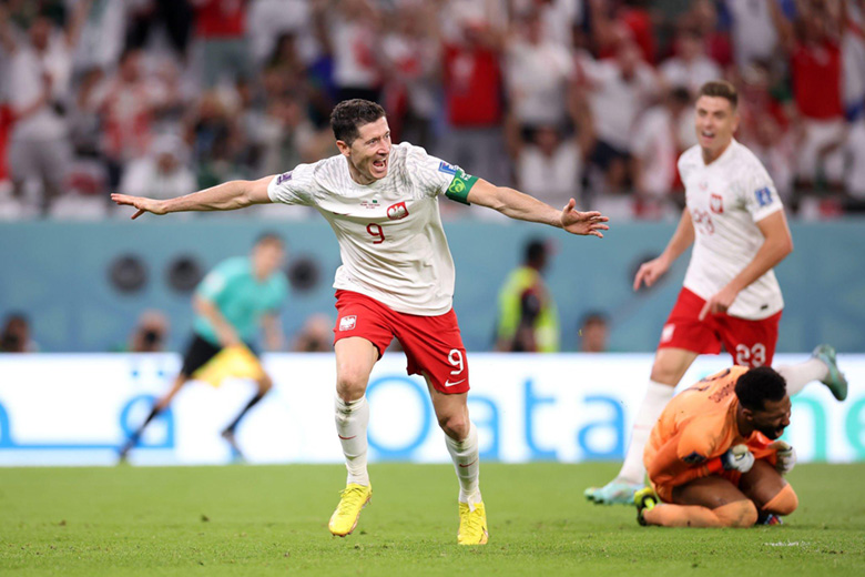 Kết quả bóng đá Ba Lan vs Saudi Arabia: Lewandowski trừng phạt 'Đại bàng xanh' - Ảnh 3