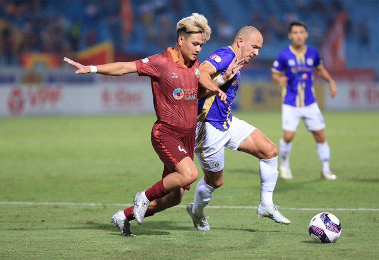 Đội hình ra sân chung kết cúp Quốc gia 2022: Hà Nội vắng Mujan, Vũ Minh Tuấn đá chính - Ảnh 2