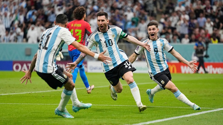 Kết quả bóng đá Argentina vs Mexico: Thiên tài Messi giải cứu Albiceleste - Ảnh 1