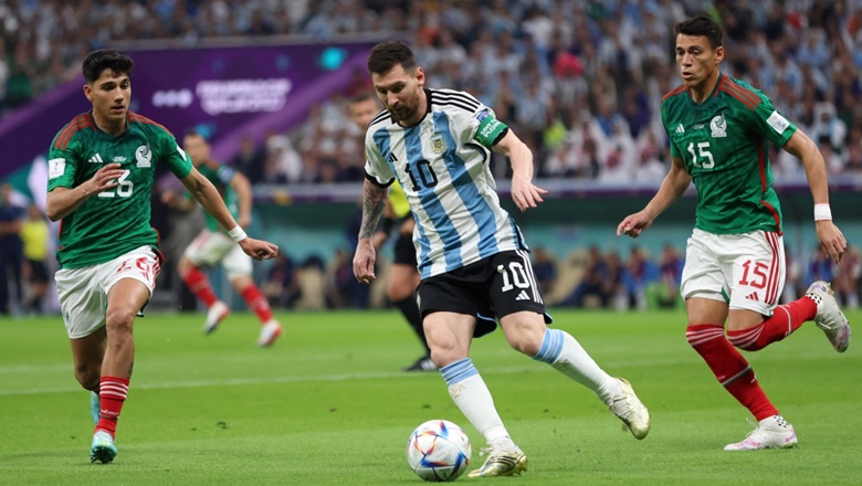 Kết quả bóng đá Argentina vs Mexico: Thiên tài Messi giải cứu Albiceleste - Ảnh 2