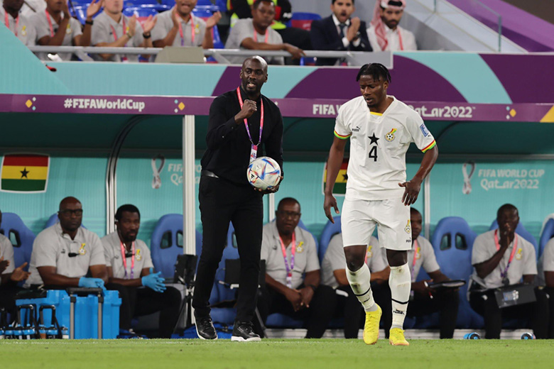 HLV Ghana xin lỗi vì phát biểu Ronaldo được trọng tài thiên vị - Ảnh 1