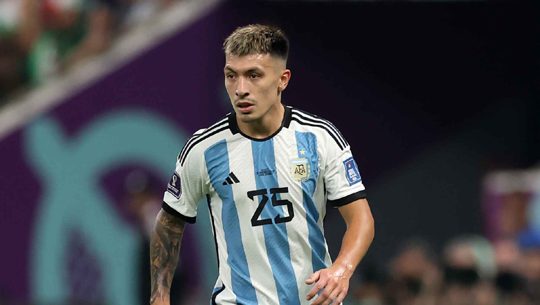 Báo Argentina dự đoán đội hình đấu Ba Lan: Lisandro Martinez bị loại - Ảnh 1