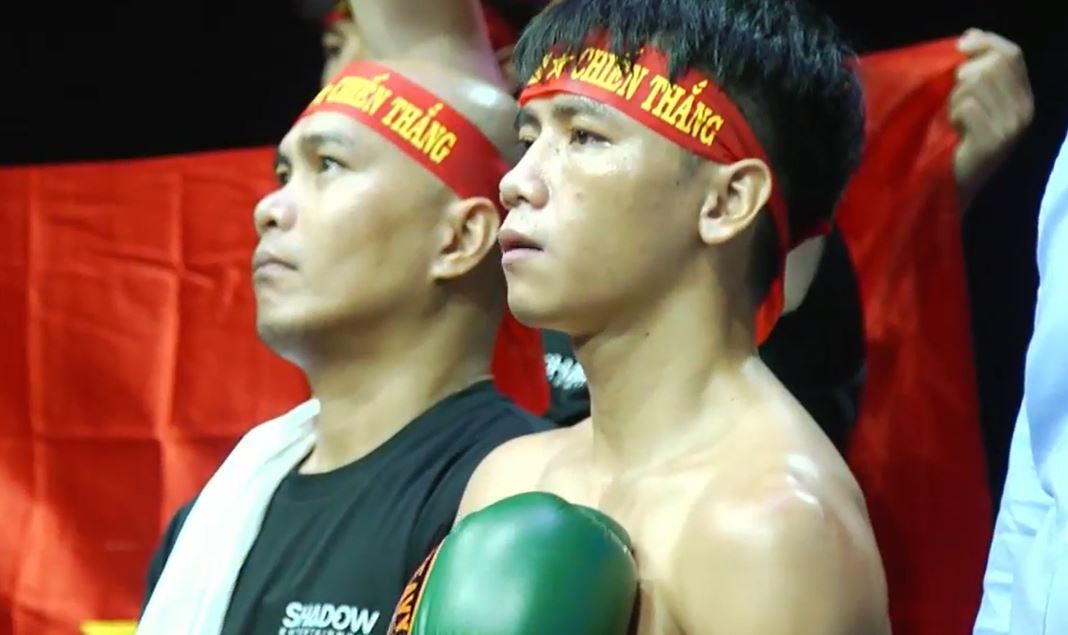 Lê Hữu Toàn thắng võ sĩ Philippines, bảo vệ thành công đai WBA Asia - Ảnh 2