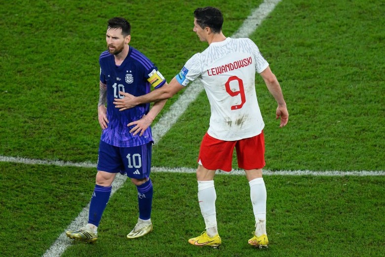 Lewandowski tiết lộ cuộc trò chuyện với Messi, đính chính tin đồn bị ngó lơ - Ảnh 1