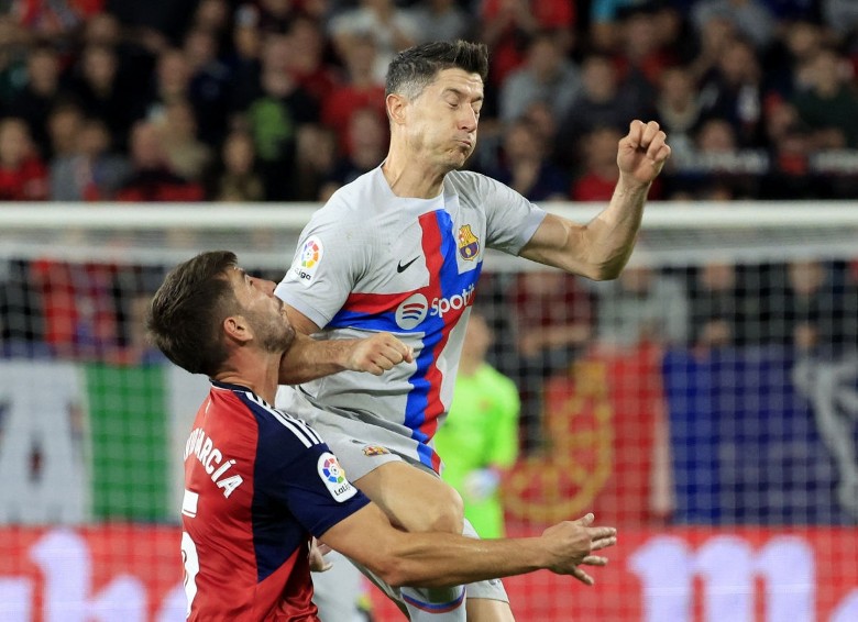 Barca kháng án bất thành, Lewandowski nhận án cấm thi đấu 3 trận vì ‘khịa’ trọng tài - Ảnh 1