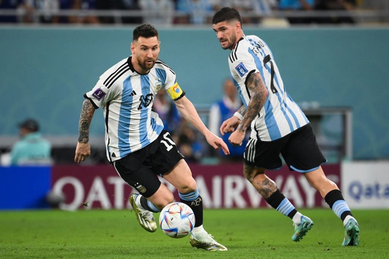 Argentina nguy cơ vắng 'vệ sĩ' của Messi ở trận gặp Hà Lan - Ảnh 1