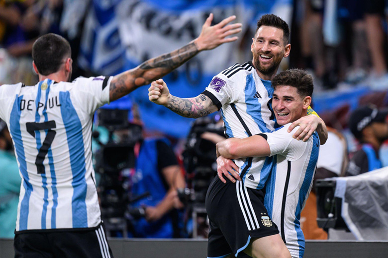 Messi là trái tim, nhưng Julian Alvarez mới là linh hồn của hàng công Argentina - Ảnh 3