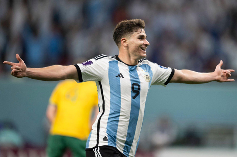 Messi là trái tim, nhưng Julian Alvarez mới là linh hồn của hàng công Argentina - Ảnh 4
