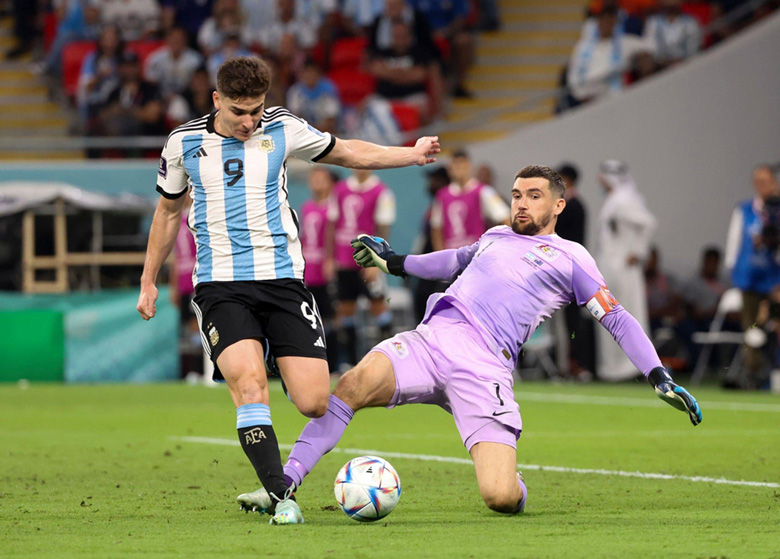 Messi là trái tim, nhưng Julian Alvarez mới là linh hồn của hàng công Argentina - Ảnh 5
