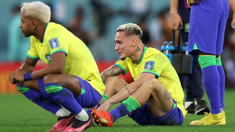 Chùm ảnh Neymar và đồng đội khóc cạn nước mắt khi Brazil bị Croatia tiễn về nước - Ảnh 4