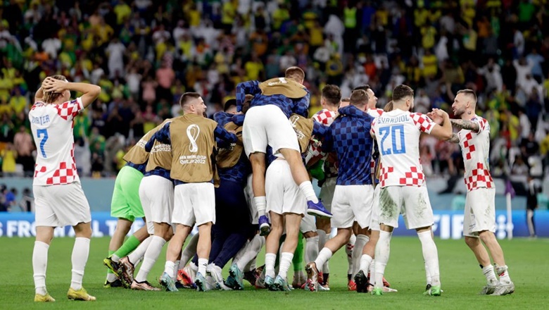 Chùm ảnh Neymar và đồng đội khóc cạn nước mắt khi Brazil bị Croatia tiễn về nước - Ảnh 10