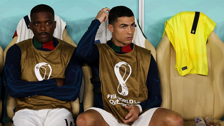 HLV ĐT Bồ Đào Nha: Tôi không hối hận khi để Ronaldo dự bị - Ảnh 1