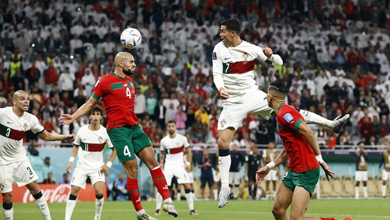 Ronaldo khóc nức nở sau khi ĐT Bồ Đào Nha bị loại khỏi World Cup 2022 - Ảnh 4