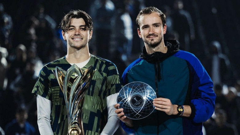 Taylor Fritz đánh bại Medvedev, vô địch Diriyah Tennis Cup 2022 - Ảnh 1