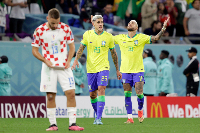 Cựu tuyển thủ Brazil: Neymar và đồng đội quan tâm đến nhuộm tóc hơn chiến thắng - Ảnh 1