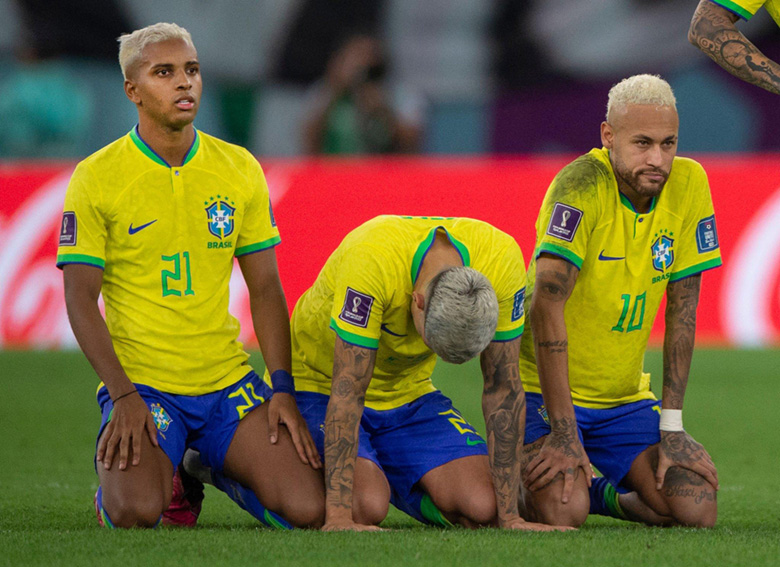 Cựu tuyển thủ Brazil: Neymar và đồng đội quan tâm đến nhuộm tóc hơn chiến thắng - Ảnh 2