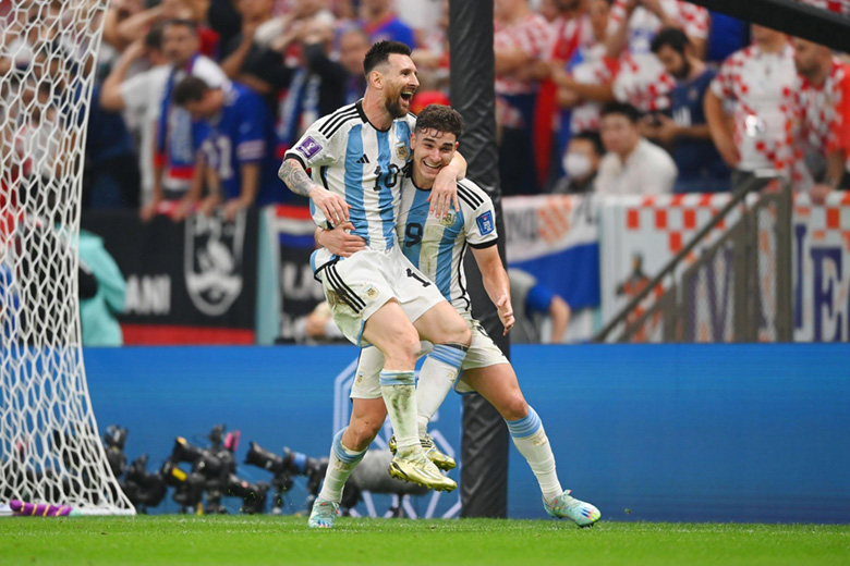 Argentina kéo dài mạch toàn thắng tại bán kết các kỳ World Cup - Ảnh 1