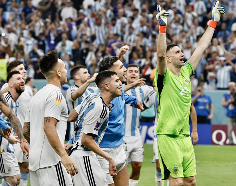 Argentina kéo dài mạch toàn thắng tại bán kết các kỳ World Cup - Ảnh 2