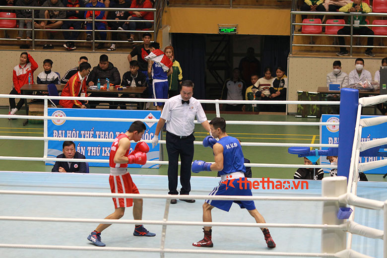 Boxing Đại hội: Nguyễn Văn Đương đổ máu trong ngày đầu tiên - Ảnh 1