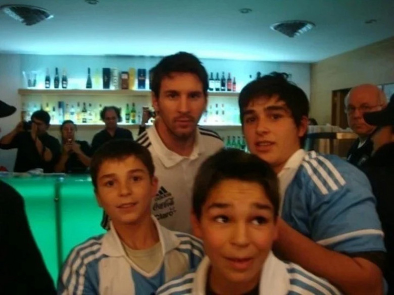 Bức ảnh Messi và Alvarez 10 năm trước gây sốt sau trận thắng Croatia - Ảnh 3