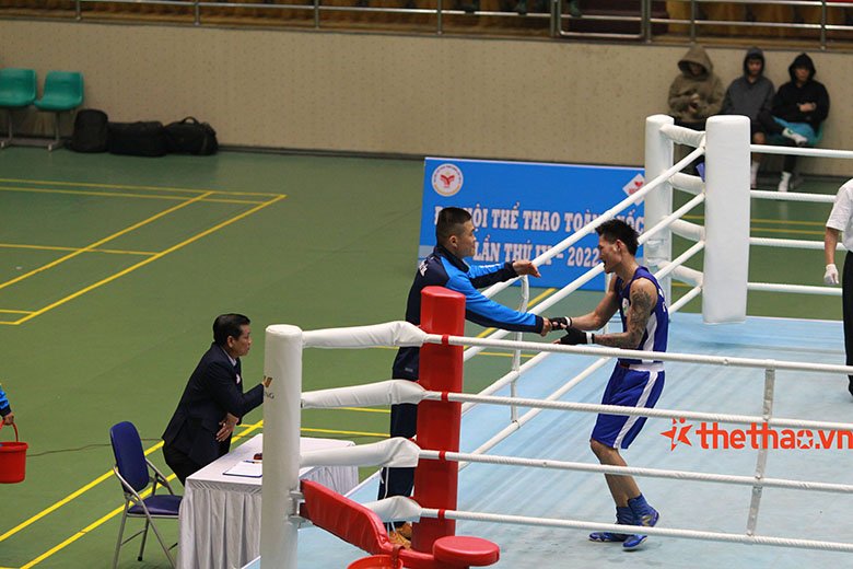 Trương Đình Hoàng làm VĐV kiêm HLV ở Boxing Đại hội - Ảnh 4