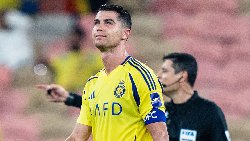 Ronaldo hành động khó hiểu sau thất bại tại bán kết Cúp C1 châu Á