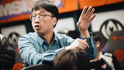 HLV Trung Quốc muốn thắng cả hai đội LCK tại MSI 2025