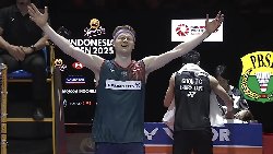 Anders Antonsen hạ Chou Tien Chen, vô địch Indonesia Mở rộng