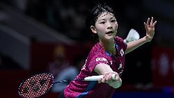 Miyazaki giành vé đầu tiên vào bán kết đơn nữ giải cầu lông Thái Lan Mở rộng