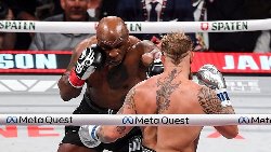 Mike Tyson thua điểm Jake Paul