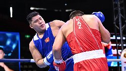 Đoàn Ngọc Minh Hiếu thua sớm tại bán kết giải Boxing U22 châu Á