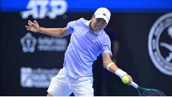 Tay vợt gốc Việt thắng sốc hạt giống số 1, vào bán kết Next Gen ATP Finals