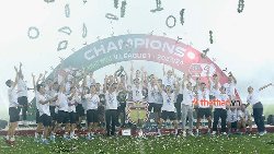 HLV Vũ Hồng Việt, Văn Toàn rạng rỡ trong lần đầu tiên vô địch V.League