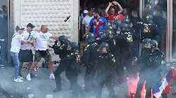 ĐT Serbia bị loại, CĐV giận dữ hành hung cảnh sát chủ nhà EURO 2024