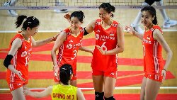 'Khủng long bóng chuyền' Trung Quốc hụt tấm băng đội trưởng tuyển quốc gia